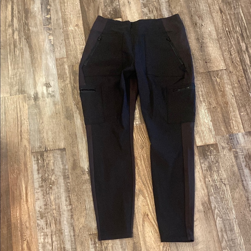 Black Cargo Joggers ATHLETA - Picture 2 of 8